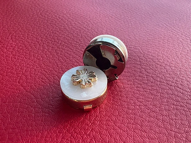 Button-cover-7065
